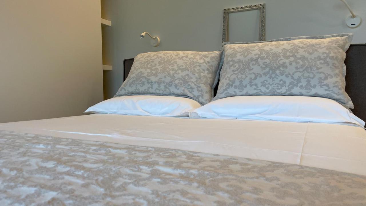 Myvilla Suites Palazzo Canavese Bagian luar foto