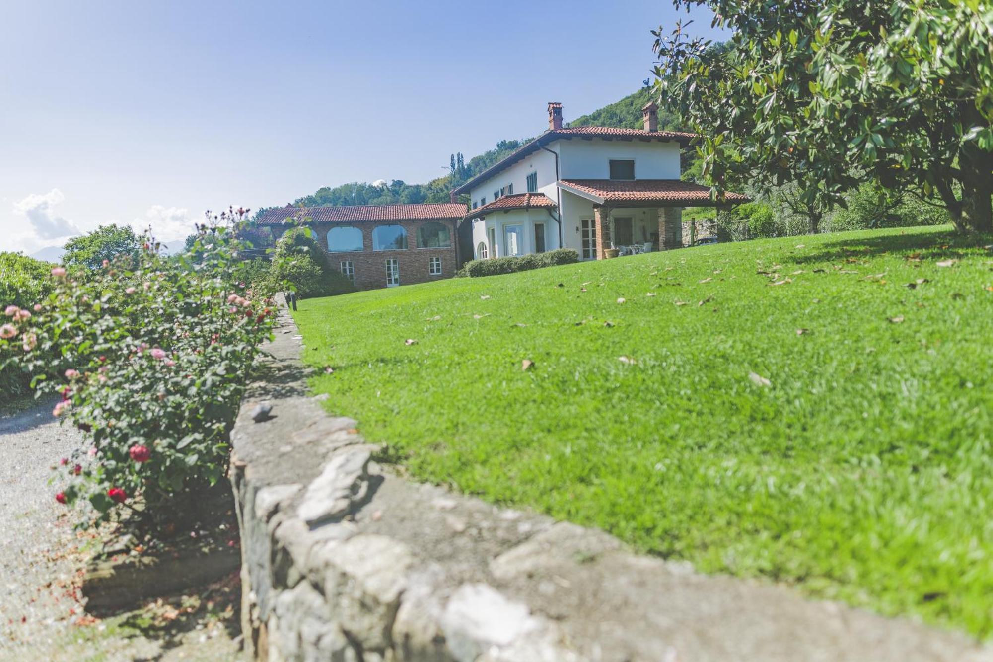Myvilla Suites Palazzo Canavese Bagian luar foto